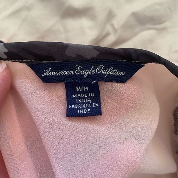 American Eagle Sheer Tee - Picture 4 of 4